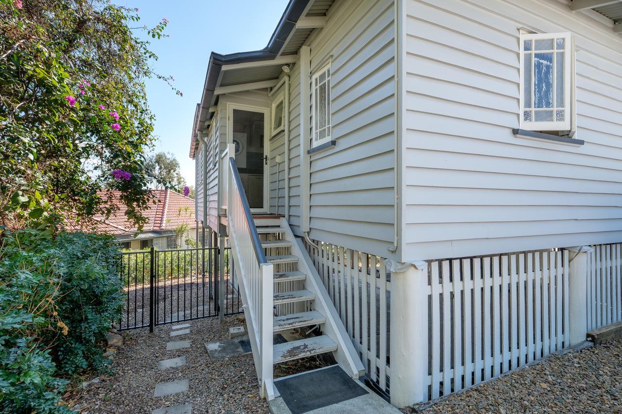 Central Cottage Brisbane Exterior photo