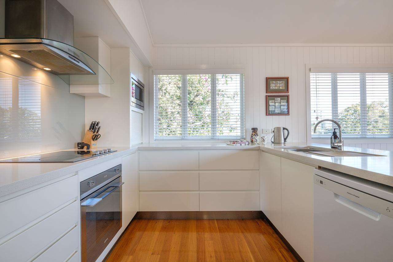 Central Cottage Brisbane Exterior photo
